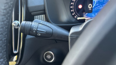 Volvo XC40 2.0 B4P Plus Dark 5dr Auto Petrol Estate